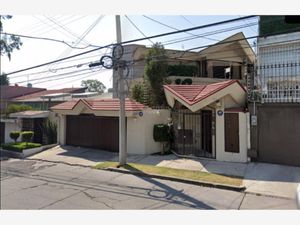 Casa en Venta en Lomas de Tecamachalco Naucalpan de Juárez