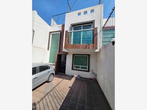 Casa en Venta en Nuevo León Cuautlancingo