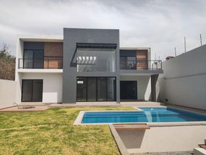 Casa en Venta en Burgos Bugambilias Temixco