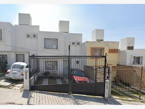 Casa en Venta en Jardines de Villas de Santiago Querétaro