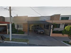 Casa en Venta en Residencial Victoria Zapopan