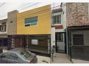 Casa en Venta en Valle de las Cumbres Segundo Sector Monterrey