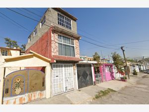 Casa en Venta en Fuentes del Valle Tultitlán