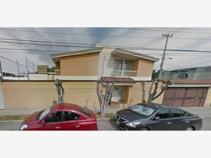 Casa en Venta en La Calma Zapopan