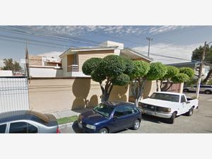 Casa en Venta en La Calma Zapopan