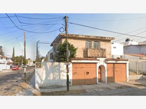 Casa en Venta en Hacienda Del Tepeyac Zapopan