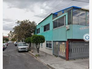 Casa en Venta en Constitucion de 1917 Iztapalapa