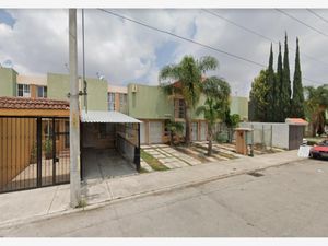 Casa en Venta en Bosques de los Héroes Puebla