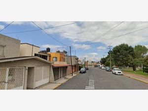 Casa en Venta en Izcalli Cuauhtémoc III Metepec