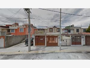 Casa en Venta en Paseos Santín Toluca