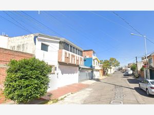 Casa en Venta en Ciudad Satélite Puebla