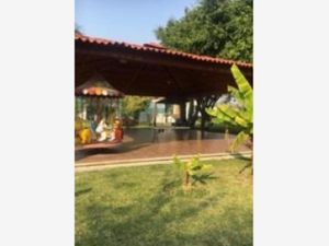 Casa en Venta en San Carlos Yautepec