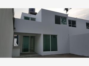 Casa en Venta en Otilio Montaño Cuautla