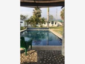 Casa en Venta en San Carlos Yautepec