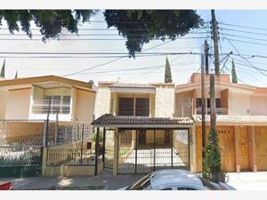 Casa en Venta en Bosques de La Victoria Guadalajara