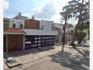 Casa en Venta en Bosques de La Victoria Guadalajara