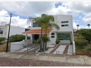 Casa en Venta en Cumbres del Lago Querétaro