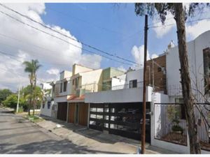 Casa en Venta en Bosques de La Victoria Guadalajara