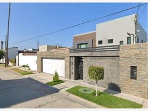 Casa en Venta en Playas de Tijuana Sección Jardines Tijuana