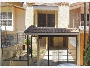 Casa en Venta en Bosques de La Victoria Guadalajara