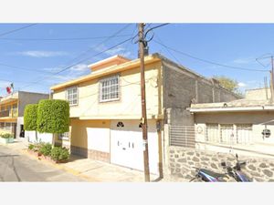 Casa en Venta en Viveros de Xalostoc Ecatepec de Morelos