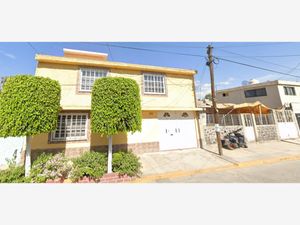 Casa en Venta en Viveros de Xalostoc Ecatepec de Morelos