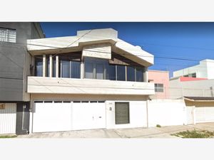 Casa en Venta en Jardines de San Manuel Puebla