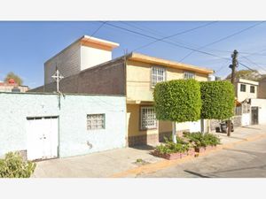 Casa en Venta en Viveros de Xalostoc Ecatepec de Morelos