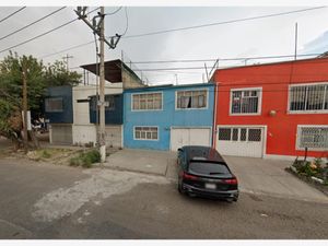 Bodega en Venta en Jardines de Santa Clara Ecatepec de Morelos