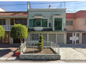 Casa en Venta en Jardines de Santa Clara Ecatepec de Morelos