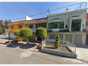 Casa en Venta en Jardines de Santa Clara Ecatepec de Morelos