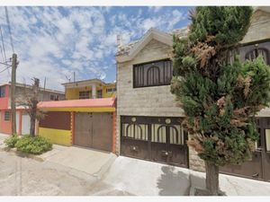 Casa en Venta en Jardines de Cerro Gordo Ecatepec de Morelos