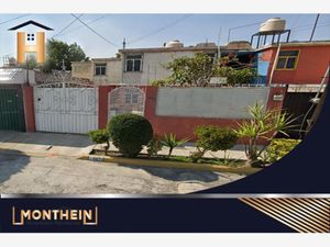 Casa en Venta en Jardines de Morelos Sección Fuentes Ecatepec de Morelos