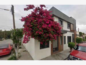 Casa en Venta en Maestros Universitarios Tijuana