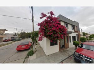 Casa en Venta en Maestros Universitarios Tijuana