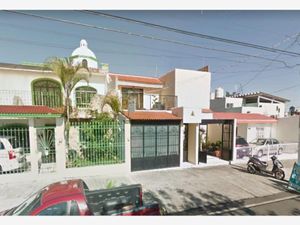 Casa en Venta en Las Aguilas Zapopan