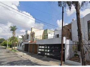 Casa en Venta en Bosques de La Victoria Guadalajara