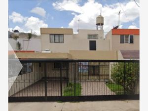 Casa en Venta en Jardines Alcalde Guadalajara