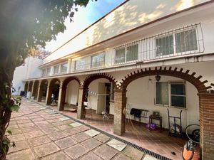 Casa en Lomas de Chapultepec/ Venta