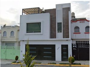 Casa en Venta en La Puerta de Hierro Pachuca de Soto