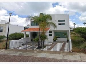 Casa en Venta en Cumbres del Lago Querétaro