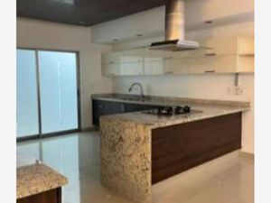 Casa en Venta en Residencial Esmeralda Norte Colima