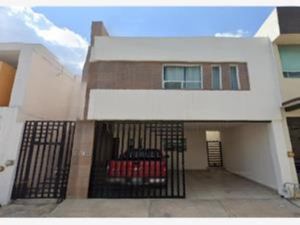 Casa en Venta en Cumbres Elite Sector la Hacienda Monterrey