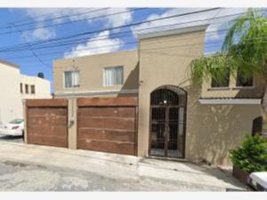 Casa en Venta en Jardines de Casa Blanca San Nicolás de los Garza