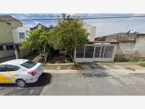 Casa en Venta en Santa Ana Tepetitlan Zapopan