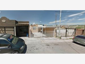 Casa en Venta en Villa Dorada Chihuahua