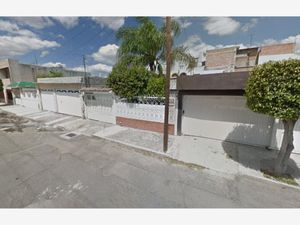 Casa en Venta en Valle del Real Celaya