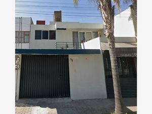 Casa en Venta en Jardines de San Manuel Puebla