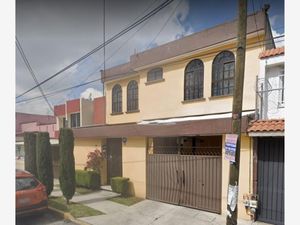 Casa en Venta en Pilares Metepec