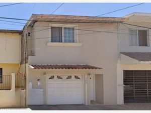 Casa en Venta en Villa del Real Ensenada